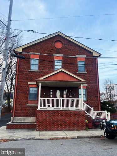 48 Nicholas St, Arnots Addition, PA 17970-1260