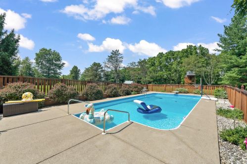 5404 Belle Meade Dr, Stonelick OH  45103-8549 exterior