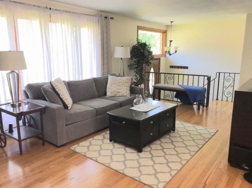 122 Lang Dr, Moon Twp, PA 15108-2643