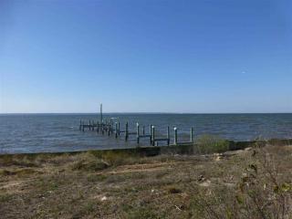 781 Dolphin Rd, Milton, FL 32583-9189