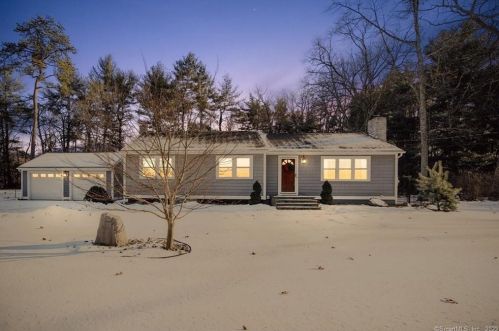 300 Forest Ln, Glastonbury, CT 06033-3922