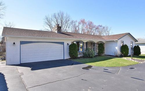 28 Walter Ave, Providence, RI 02911-1413