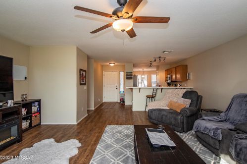 3021 Imagination Dr, Tucson AZ  85730-1271 exterior