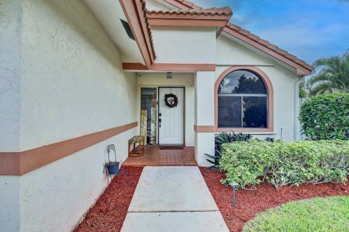 123 Executive Cir, Boynton Beach FL  33436-1835 exterior