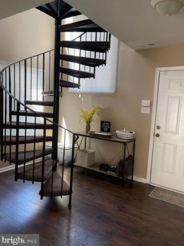 18 Hopewell Ln, Erial, NJ 08081-2539