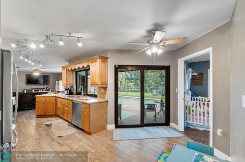 21044 Shady Vis Ln, Boca Raton FL  33428-1156 exterior