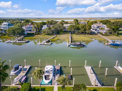 26 Morgan Place Dr, Isle Of Palms SC  29451-2742 exterior