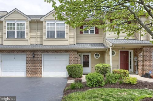 114 Cardinal Ln, Hummelstown, PA 17036-8755