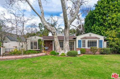 11945 Addison St, North Hollywood, CA 91607-3157