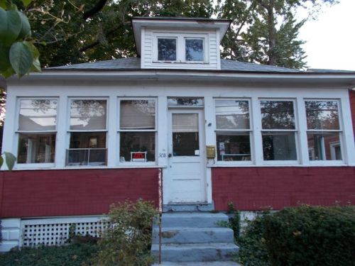 308 Harrison St, Riverton, NJ 08077-1414