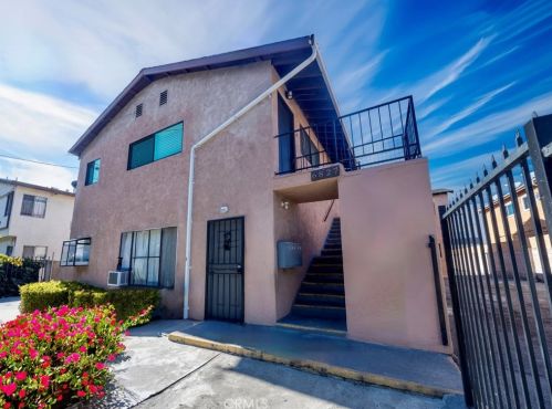 6827 Radford Ave, North Hollywood CA  91607-1323 exterior