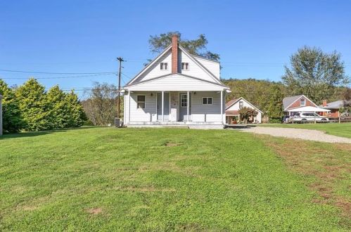 224 Trailer Blvd, New Kensington PA  exterior