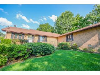 105 Scott Ln, Jonesborough, TN 37659-1525