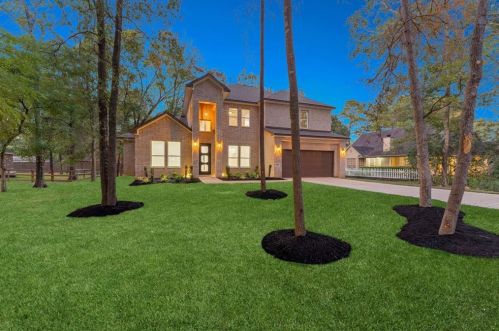 7402 Charred Pine Dr, Magnolia, TX 77354-5932