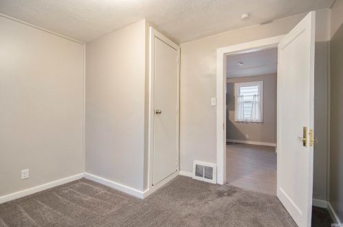 1809 Homewood Ave, Mishawaka IN  46544-2639 exterior