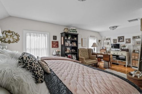 130 Osborne Hill Rd, Fishkill NY  12524-2515 exterior