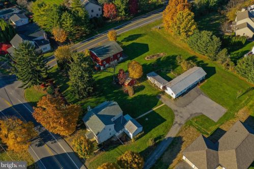 4915 Lower Macungie Rd, Macungie, PA 18062-9715