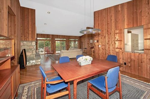 3 Banks Hill Rd, Pleasantville NY  10570-2453 exterior