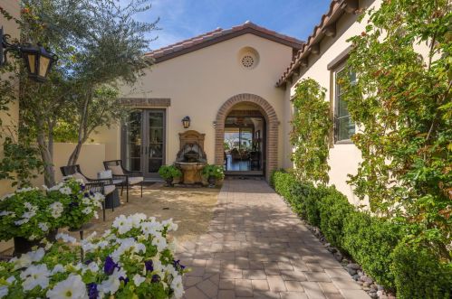 81639 Andalusia, La Quinta CA  92253-8251 exterior