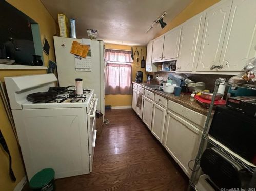 40 Austin St, New Britain CT  06051-2818 exterior