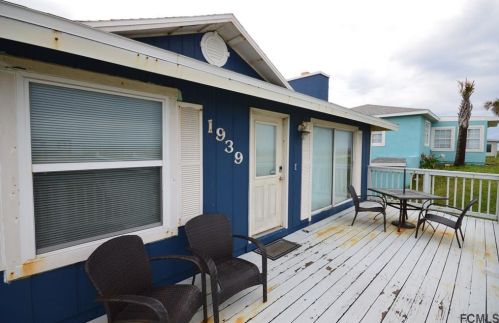 1939 Oceanshore Blvd, Flagler Beach FL  32136-2804 exterior