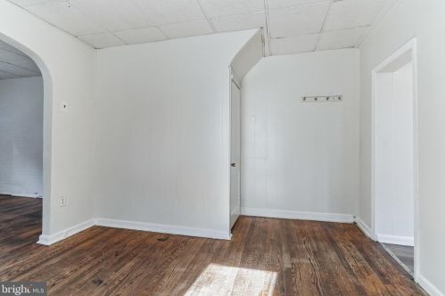 212 Broadway, Gloucester NJ  08030-1103 exterior