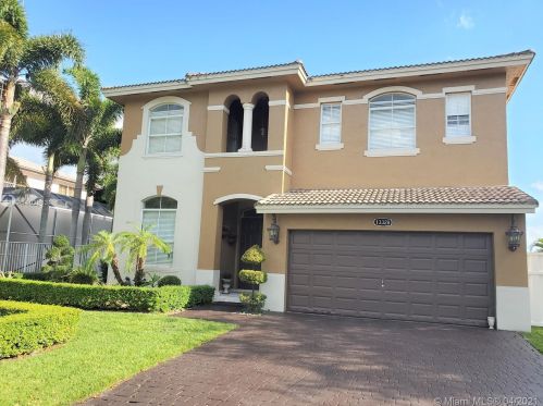 13328 21st St, Hollywood, FL 33027-2668