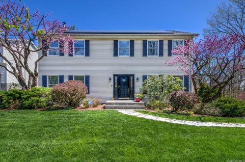 34 Stratford Rd, White Plains, NY 10603-2827