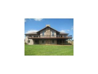 3418 Silverado Dr, West Des Moines, IA 50061-5708