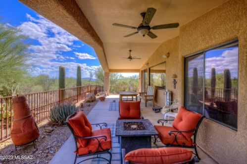 2001 Flying Q Ln, Tucson AZ  85713-6726 exterior