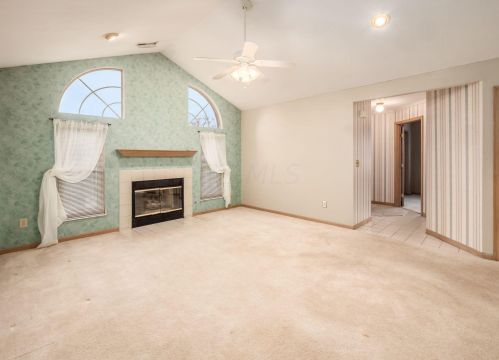 2361 Sportsman Dr, Darbydale OH  43123-3987 exterior