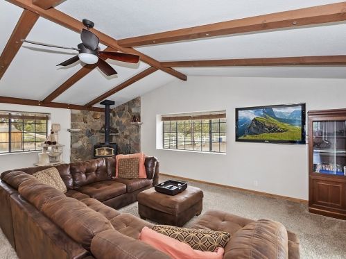 1556 Shay Rd, Big Bear City CA  92314-9180 exterior