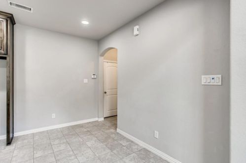 720 Greenville Ave, Richardson TX  75081-4112 exterior
