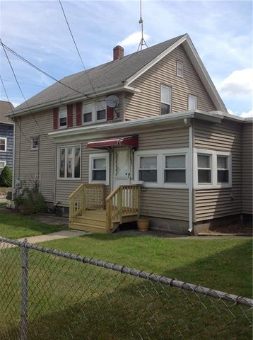 287 Wood Ave, Woonsocket RI  02895-2195 exterior
