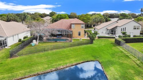 7219 Serrano Ter, Delray Beach FL  33446-2200 exterior