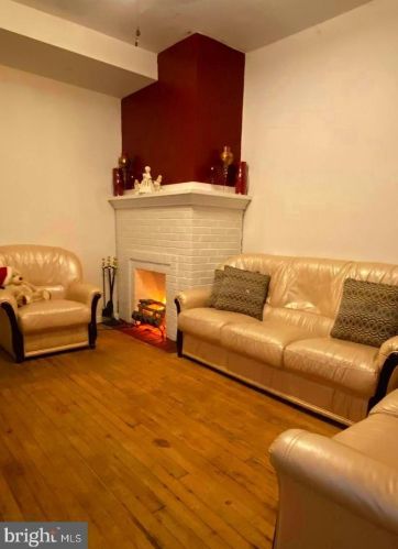 1216 Derry St, Harrisburg PA 17111-1141 exterior