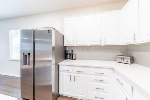 1361 Crown Imperial Ln, Beaumont CA  92223-8487 exterior