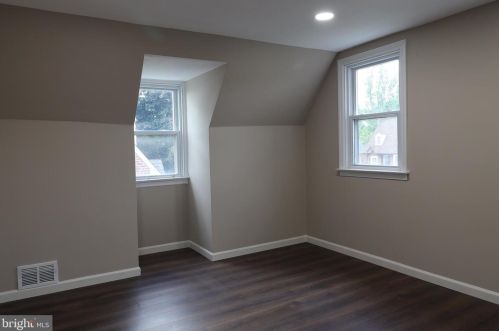 22 Stuyvesant Dr, Wilmington DE  19809-3435 exterior