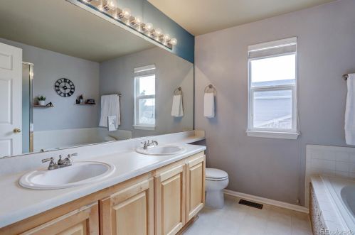 5516 Winnipeg St, Denver CO  80015-6767 exterior