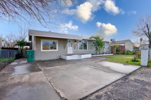 7356 Anne Cir, Winton, CA 95388-9380