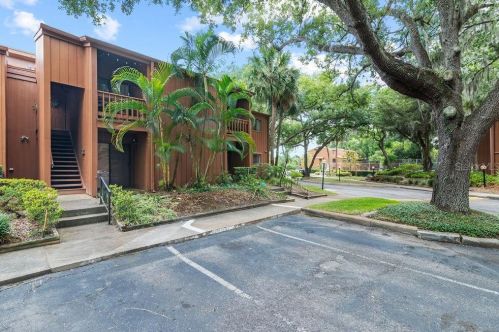 1050 Michigan St, Orlando, FL 32806-4705
