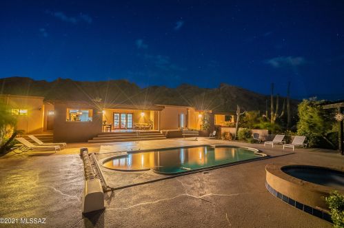 6761 Longfellow Dr, Tucson, AZ 85718-2419