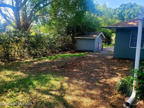 1315 39th Ave, Vero Beach FL  32960-3832 exterior