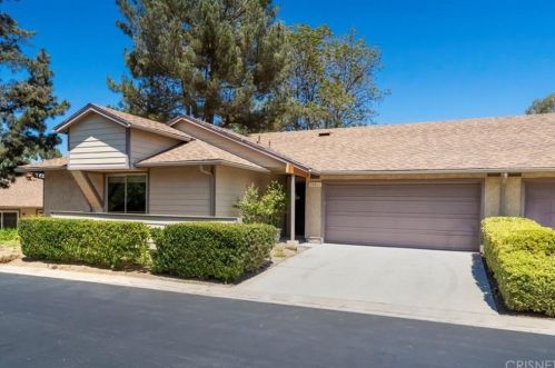 20012 Avenue Of The Oaks, Santa Clarita, CA 91321-1363