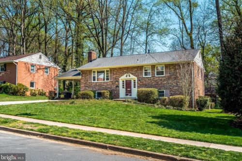 7433 Tower St, Falls Church, VA 22046-1936