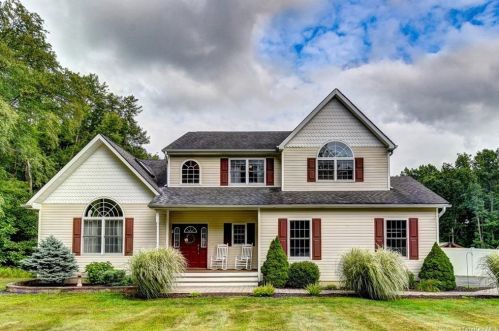 42 Rowley Way, Westtown, NY 10998-2740