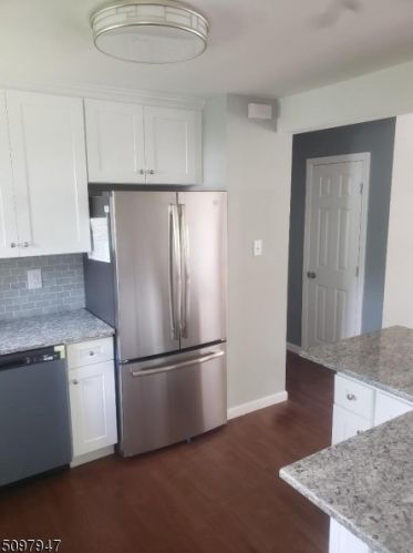 433 Dietz St, Roselle, NJ 07203-2363