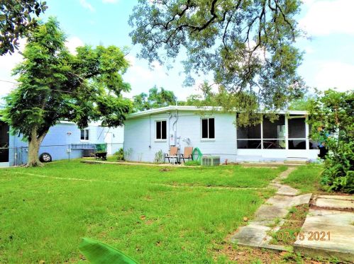 712 Oakdale Ave, Deland FL  32720-3230 exterior