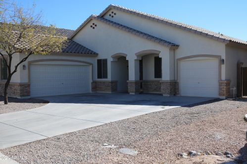 46101 Meadows Ln, Maricopa, AZ 85139-6843