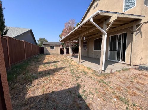 6675 Bruins Ct, Winton CA  95388-9671 exterior